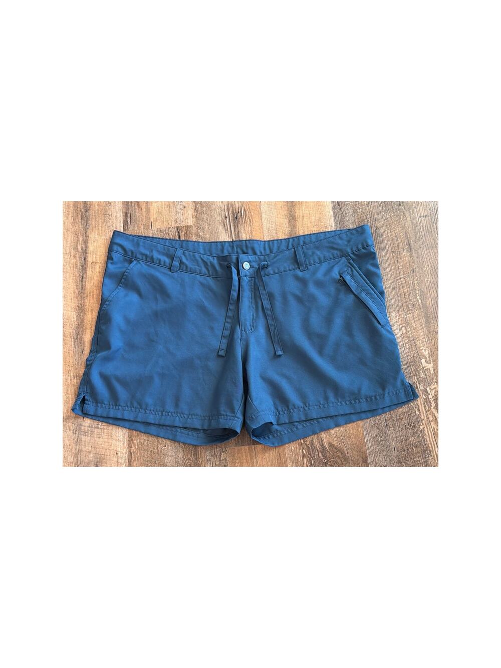 Magellan Outdoors womens 2XL slate blue shorts